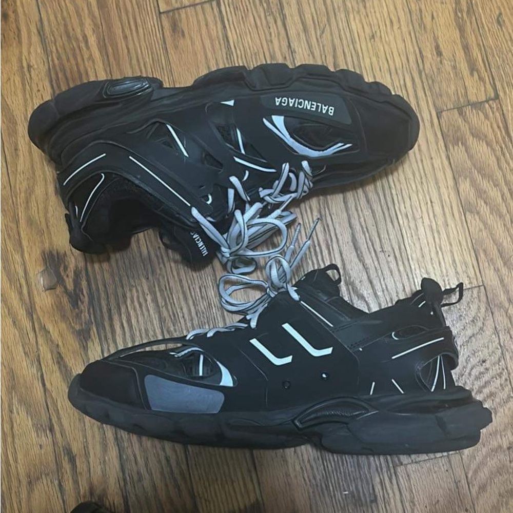 Tracks